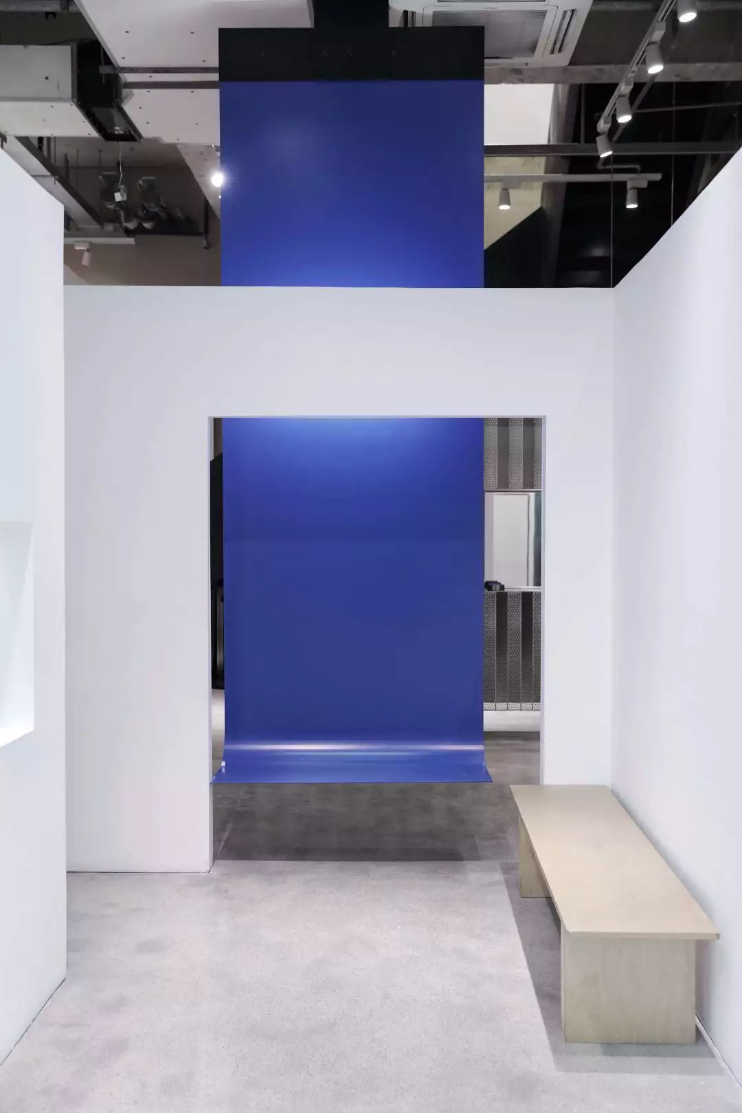 hug买手店直播,深圳hug买手店主营什么