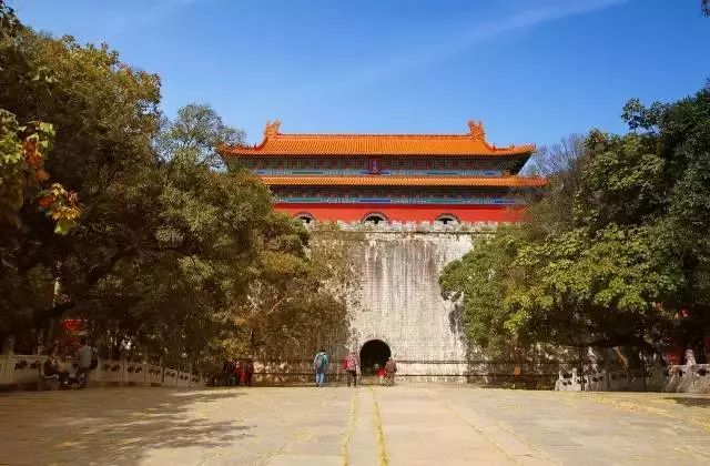 逛不完的古迹、讲不尽的传奇,这座城市你了解多少?