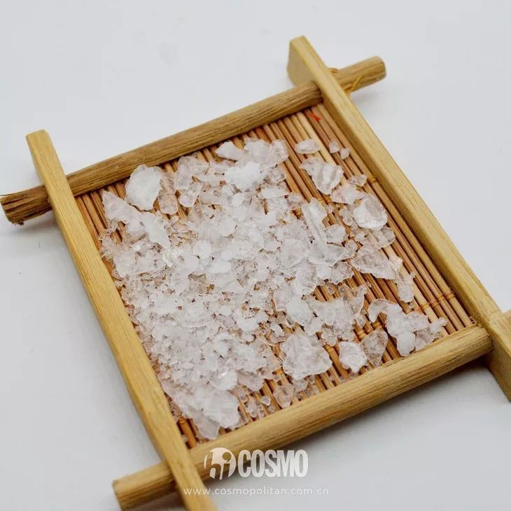 沈梦辰用痔疮膏治痘,痔疮膏真的能止血吗