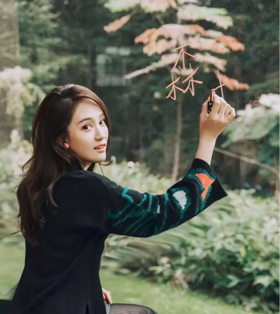 哪里来的中国风神仙口红？汉纸妹纸都想 all in！