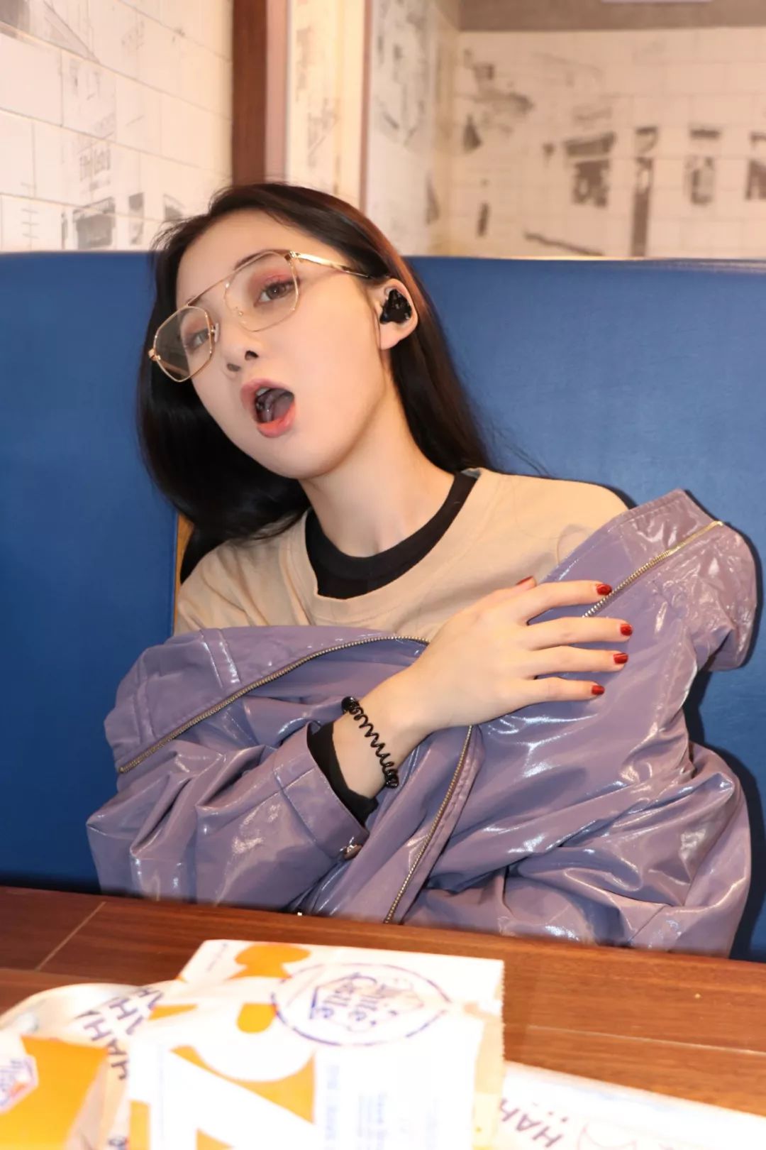 长大后才知道努力去拥有的不是奢侈，而是回避