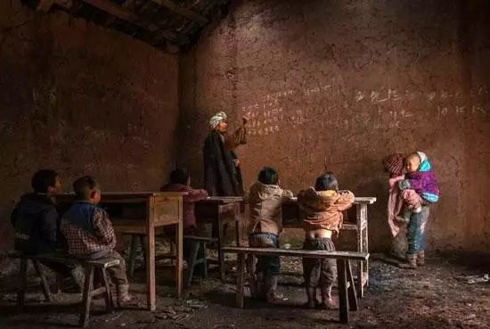 假照片有哪些骗局,那些假照片的背后