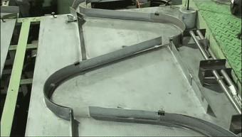 玻璃球里面的花纹是怎么回事,玻璃球中的花纹是如何印在里面的