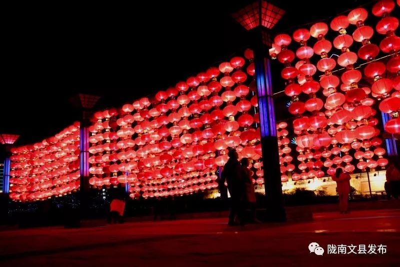 「白马情中国梦」流光溢彩添亮色文县夜景美美美