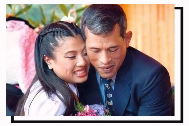 娉板浗濂冲閫嗚褰撲笂鏄庢槦,娉板浗鍏富閫嗚涔嬭矾