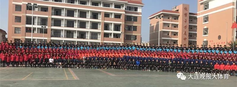 这个冬天，大连足球迎来青训史上最大规模冬训！来，听听亲身参与者、大连U18青年女足主教练范轶颖的感受！