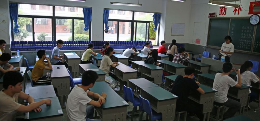 南昌市教育局秋季收费标准,南昌市教育局关于禁止补课通知