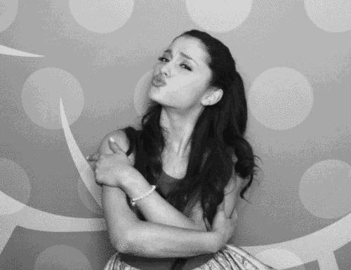 朋友圈自恋众生相：活在自拍里的人