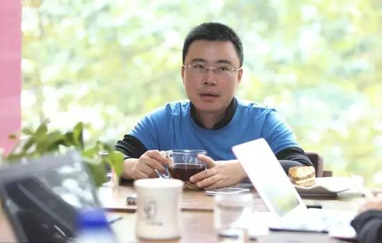 王欣的一生,王欣努力成长