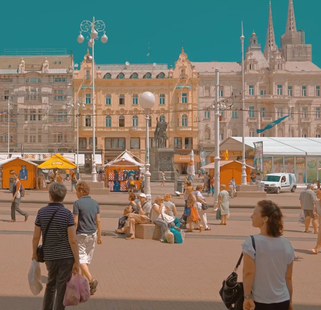 好想来场放飞自我的旅行,好想来一场无目的的旅行