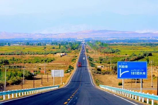 令人动容曾经支教的老师,支教老师感动落泪的视频