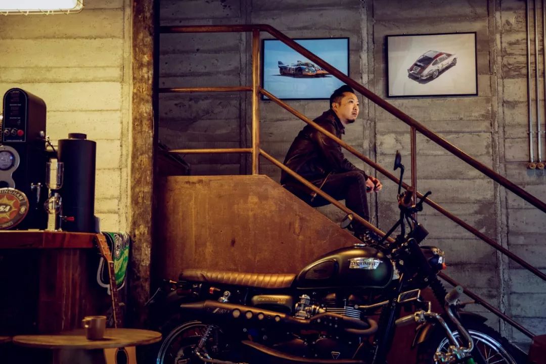 不喜欢保时捷的复古酒吧老板不是好商人