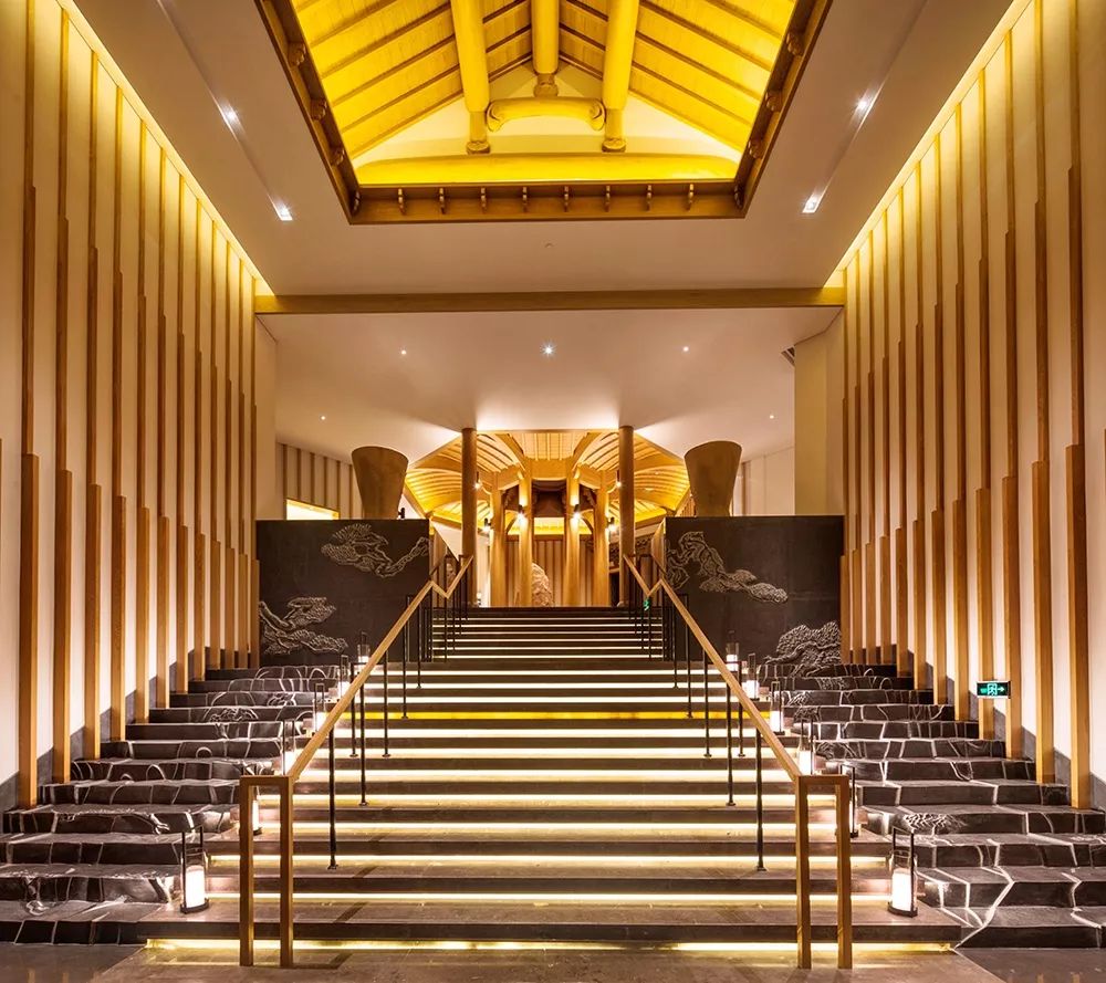 这家扎根在花海的悦榕庄即将迎来暖意春天！千元直降还含SPA,高铁1.5h!