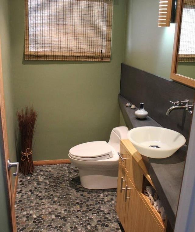 卫生间瓷砖亮面滑不滑,卫生间瓷砖地面太滑怎么处理防滑