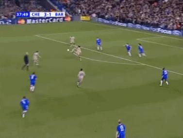 历史上的今天：蓝军与巴萨上演进球大战，拒绝被逆转