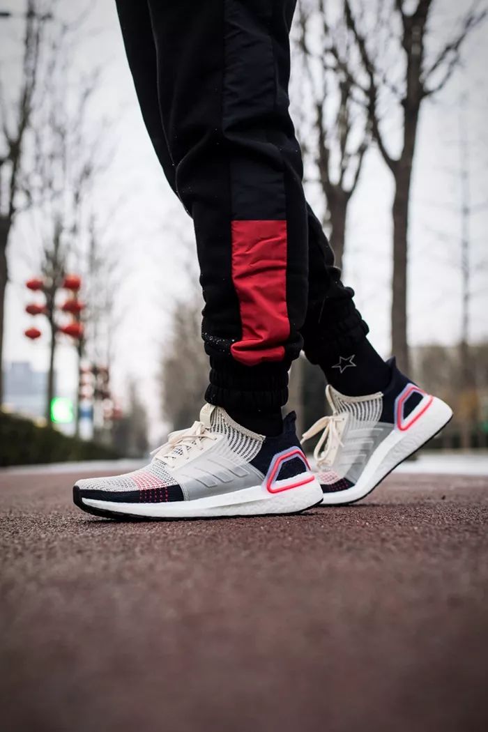 性价比最高的鞋100左右,100元以下性价比高的鞋推荐