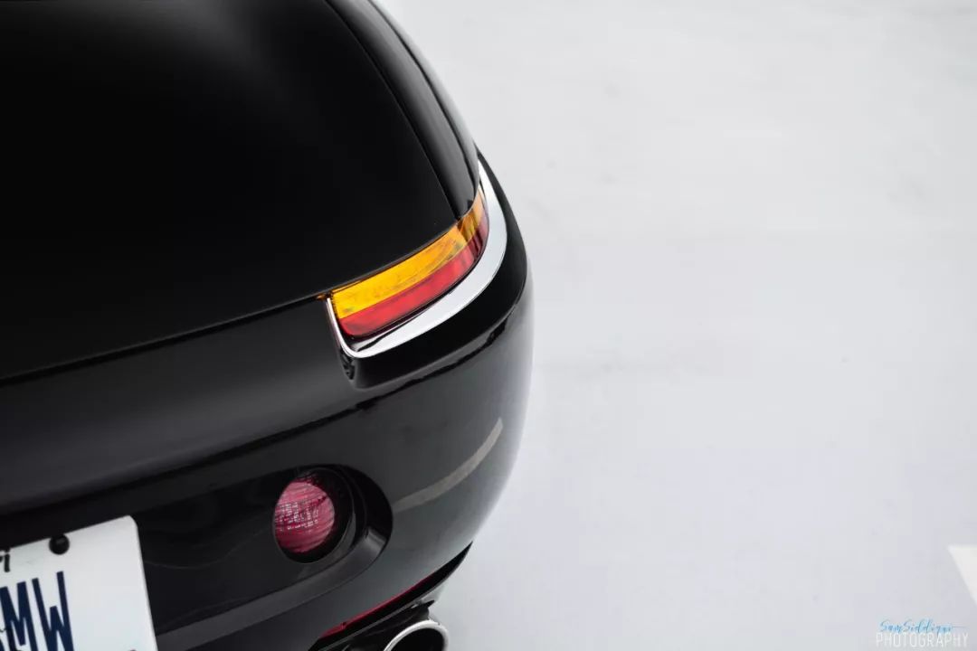 宝马z8价格多少人民币,宝马z8敞篷跑车价格