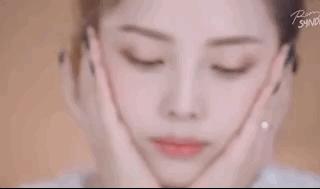 戚薇用的四色眼影,戚薇画繁星四月妆