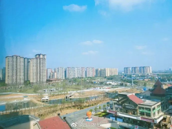 *会两**声音:建议教师待遇不应低于公务员|新闻早资讯