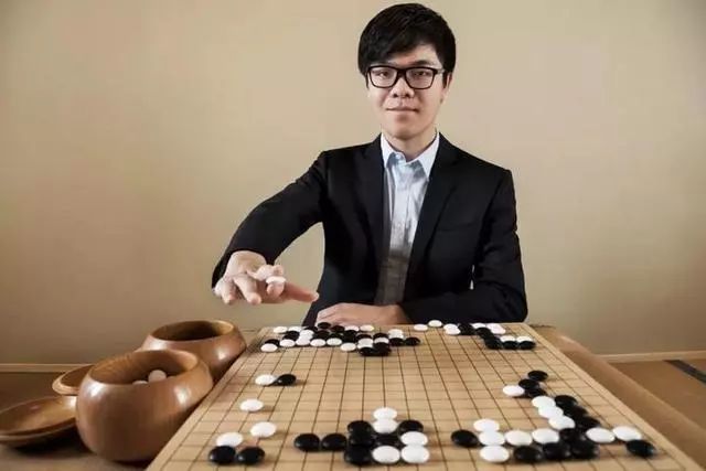 围棋名将柯洁被清华免试,柯洁为什么被清华大学录取了