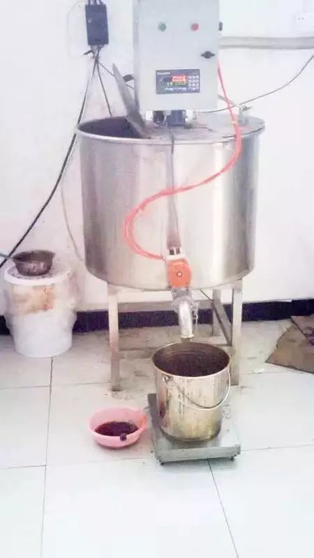 辣条源头到底是怎么做的,辣条的由来过程