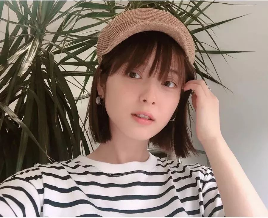 如何打理出最合适自己的短发,准备留长发的短发怎么打理好看