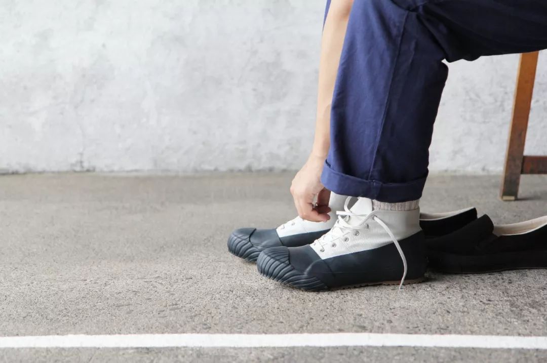 又防水又百搭的鞋,又防雨又好看的鞋子