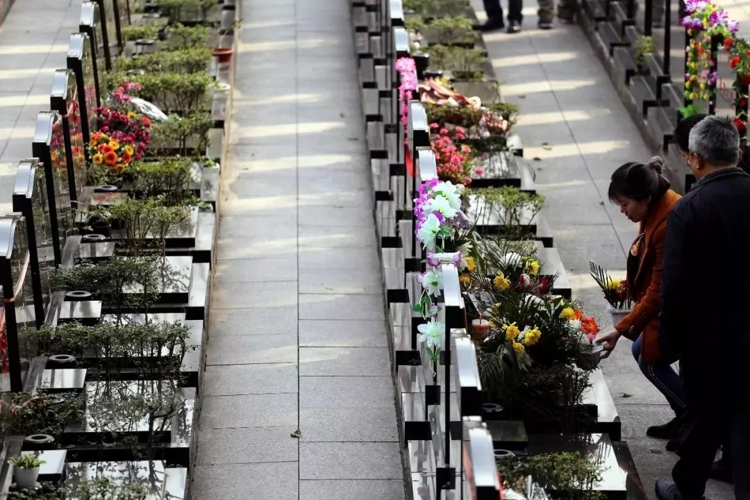 清明祭祀带啥祭祀用品,清明节纸钱祭祀用品