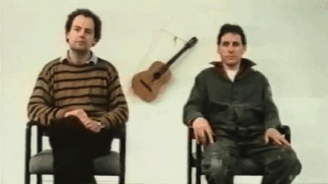 海边，他养了一群吃风的怪兽