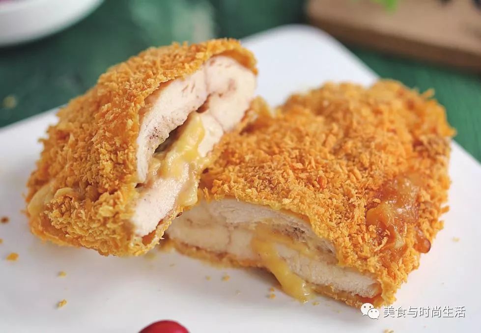 咬一口就有芝士滋出来的爆浆鸡排,炸芝士爆浆鸡排