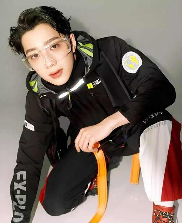 高街里捞夯货要选对KOL，比如宋祖儿孟美岐和张嘉倪她们……