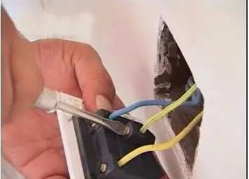 三层100平方楼房电线布线图解,入户电线布线方法图解