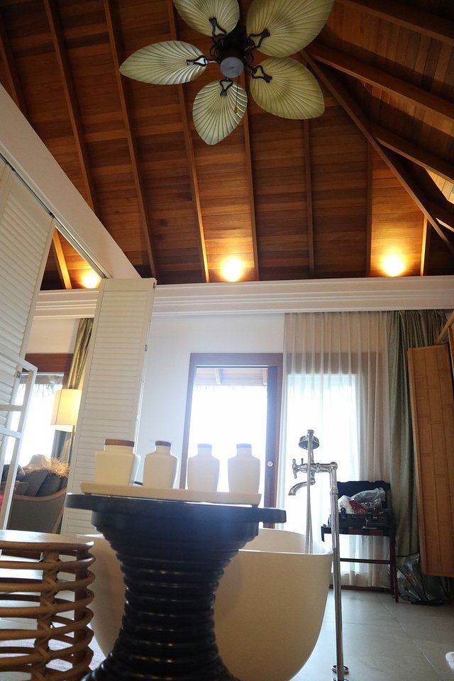 马尔代夫奥臻岛蜜月旅行,马尔代夫伊露岛蜜月游