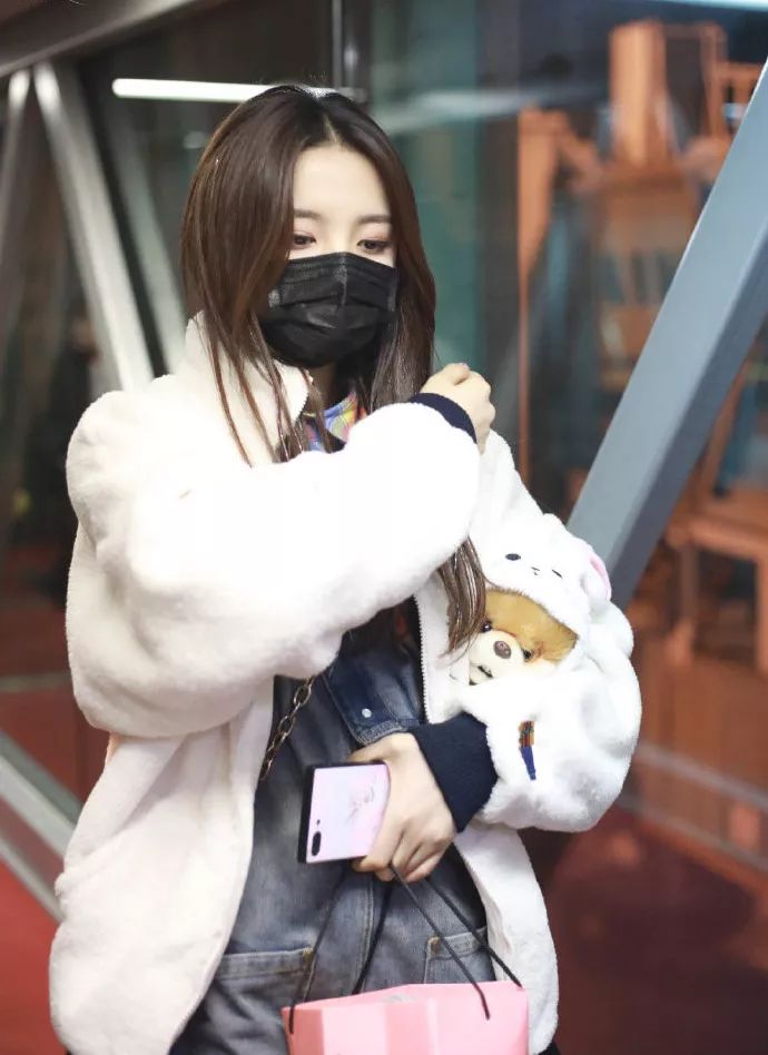 花钱减压|小锦鲤,穿花衣,年年春天来这里~就要超越小燕子了!