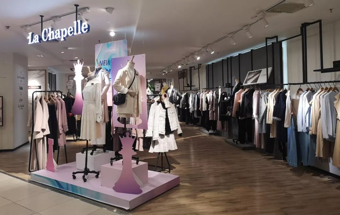 福建又一名企跌落！被称中国ZARA！如今质押爆仓，半年巨亏5亿，关店2400家