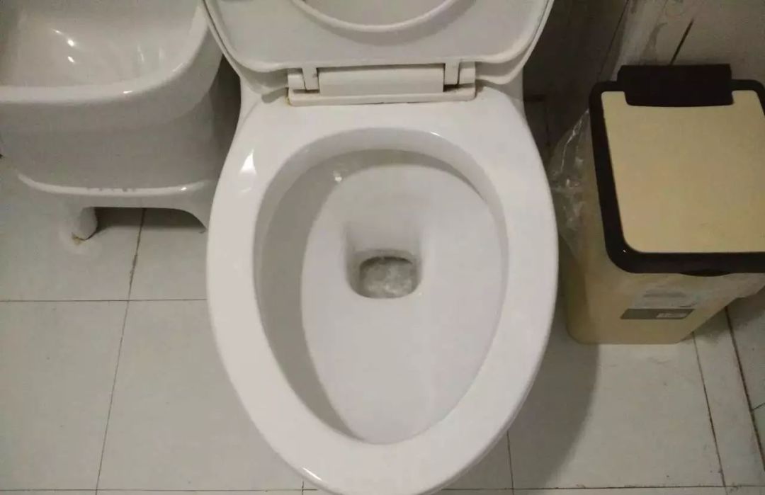 上厕所的时候要注意的安全有哪些,上厕所要注意什么细节