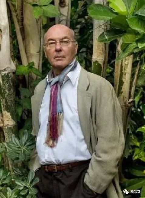 你期待已久的法兰贡老师的芳香疗法药典和配方课程终于来了！