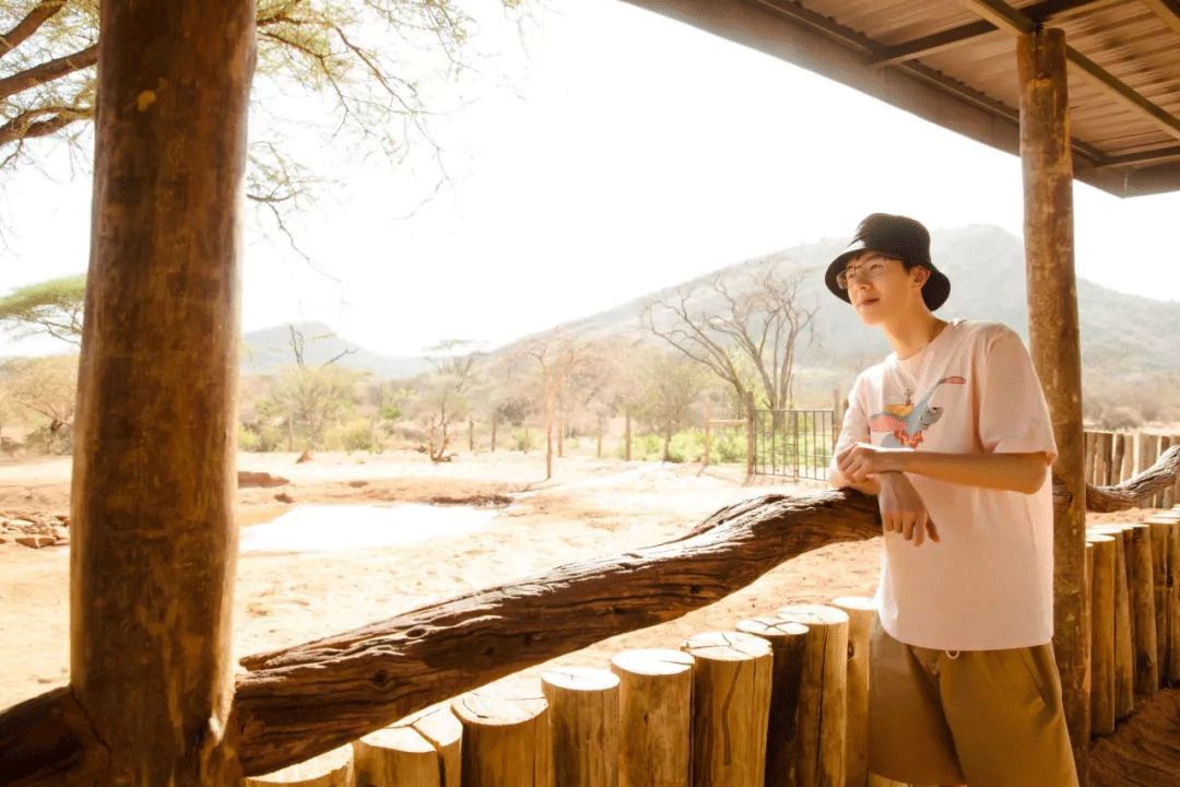 跟刘昊然在非洲过了6天5夜,发现他其实就是个话痨加多动症啊……