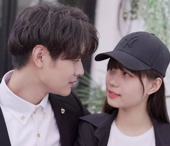 晒一天太阳就黑了怎样变白,暴晒一天晒黑了