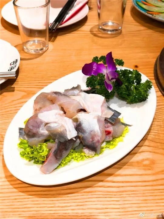 吃在大连,大连河豚鱼涮锅