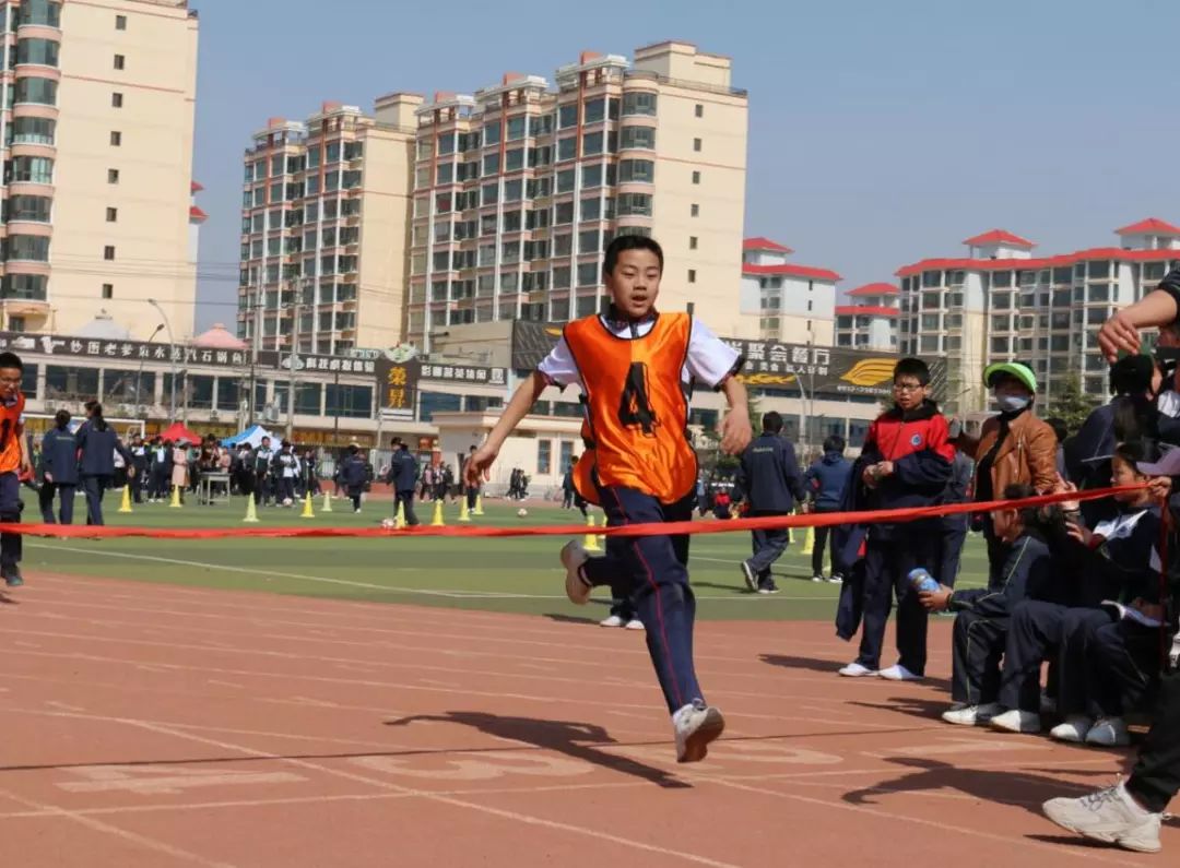 定格校园最美瞬间,明德初中第九届田径运动会