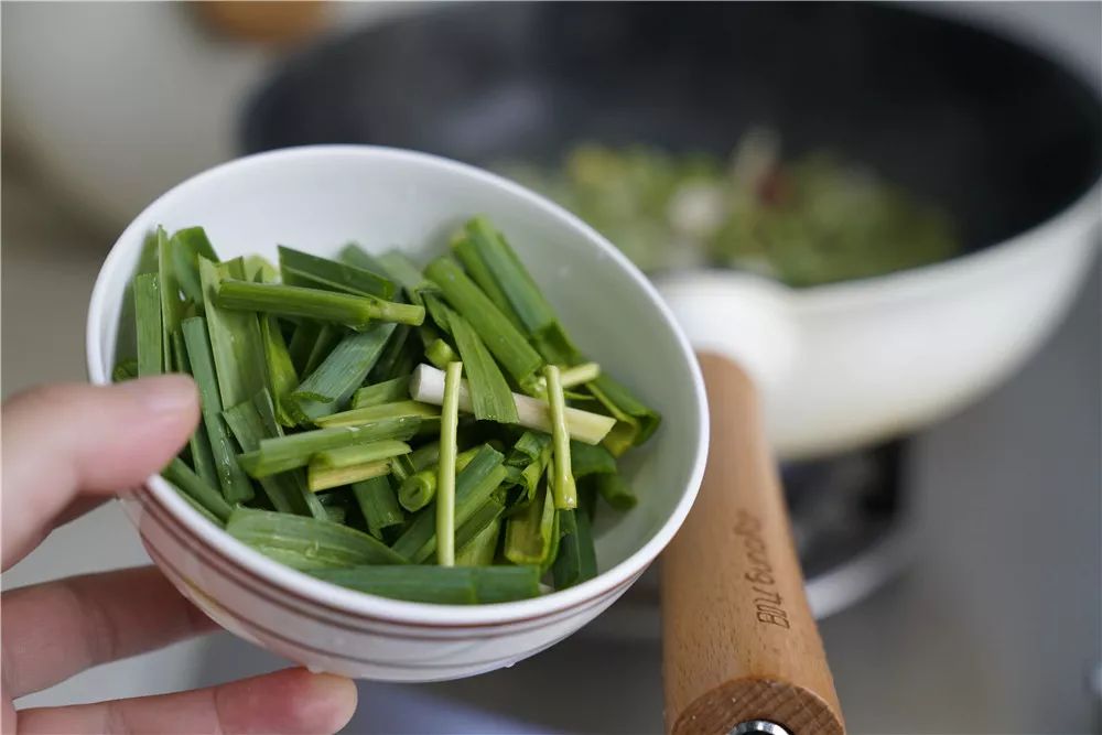 嫩蚕豆不带壳怎么吃,嫩蚕豆什么时候吃