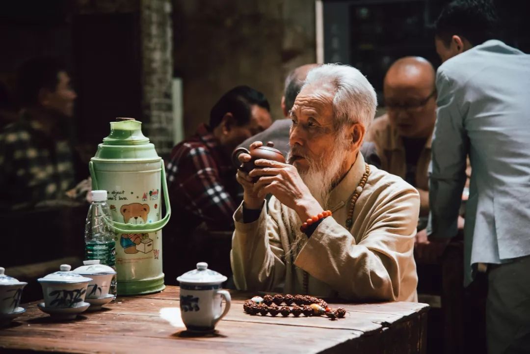 你对茶饮行业的未来前景如何看待,为什么选择茶饮这个行业