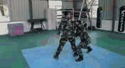 陆军兵哥哥教防身,兵哥哥教你一套防身术
