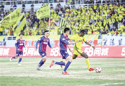 乌龙球！呼和浩特队遭遇赛季主场首败