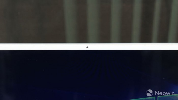 [视频]2019款戴尔XPS13评测：网络摄像头终于挪到屏幕上方