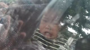 关于顺丰快递私自拆包裹,顺丰快递员拆包裹事件