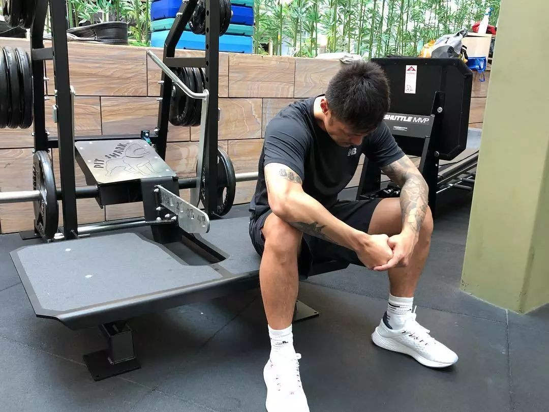 newbalance话题,newbalance余文乐580