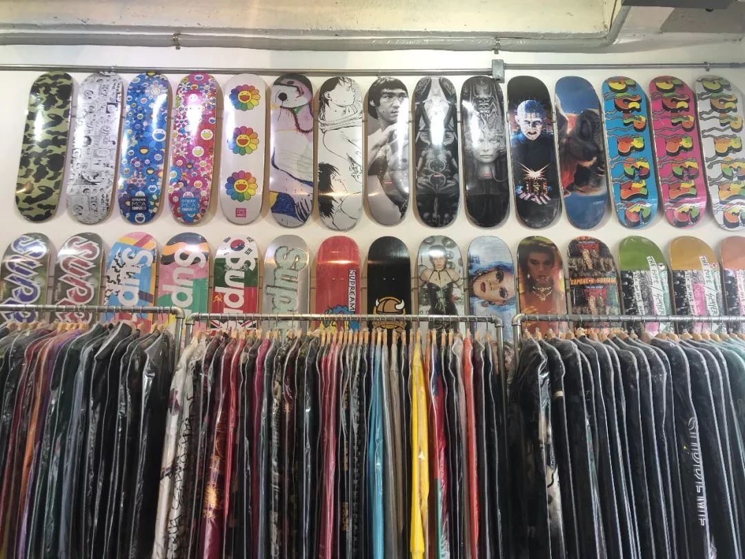 泰国最大球鞋店,泰国曼谷球鞋实体店