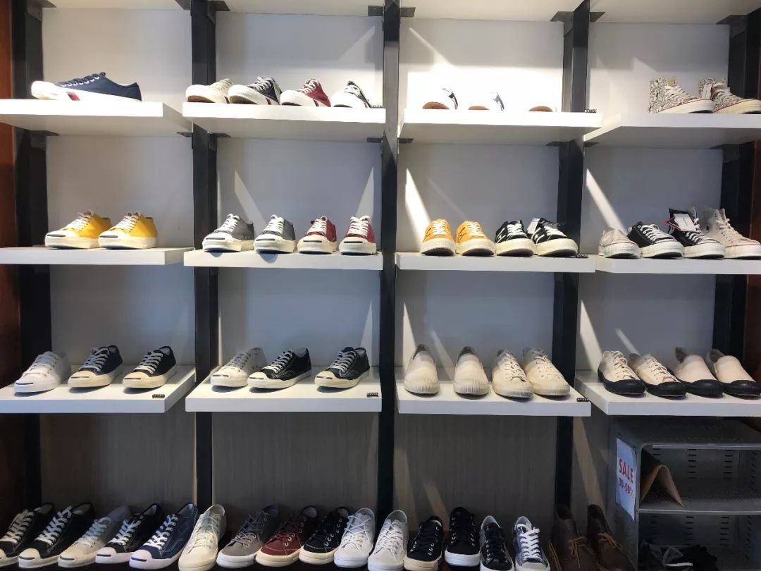 曼谷球鞋图片大全,泰国曼谷球鞋实体店